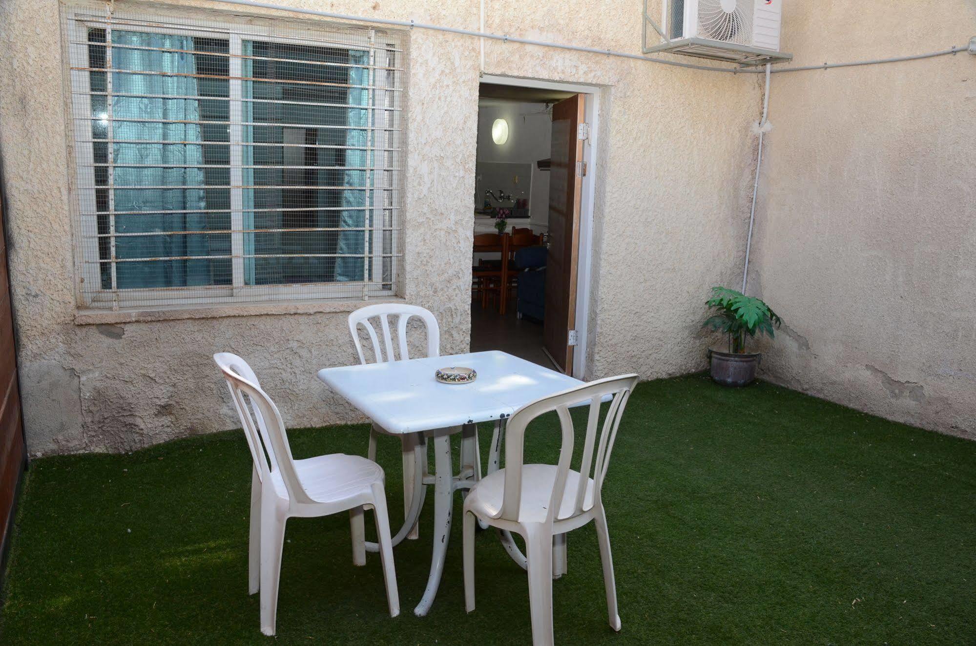 Villa Kibel Apartments Eilat Exteriör bild