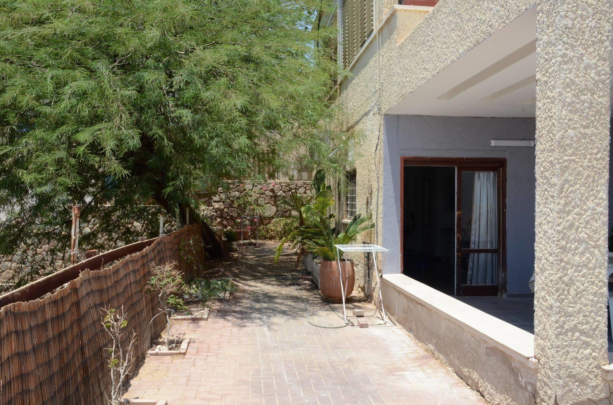 Villa Kibel Apartments Eilat Exteriör bild